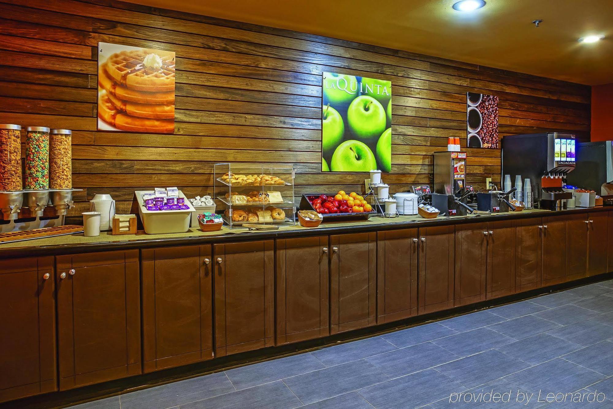 Holiday Inn & Suites Philadelphia-Runnemede/Exit 3-New Jersey Turnpike Exteriör bild