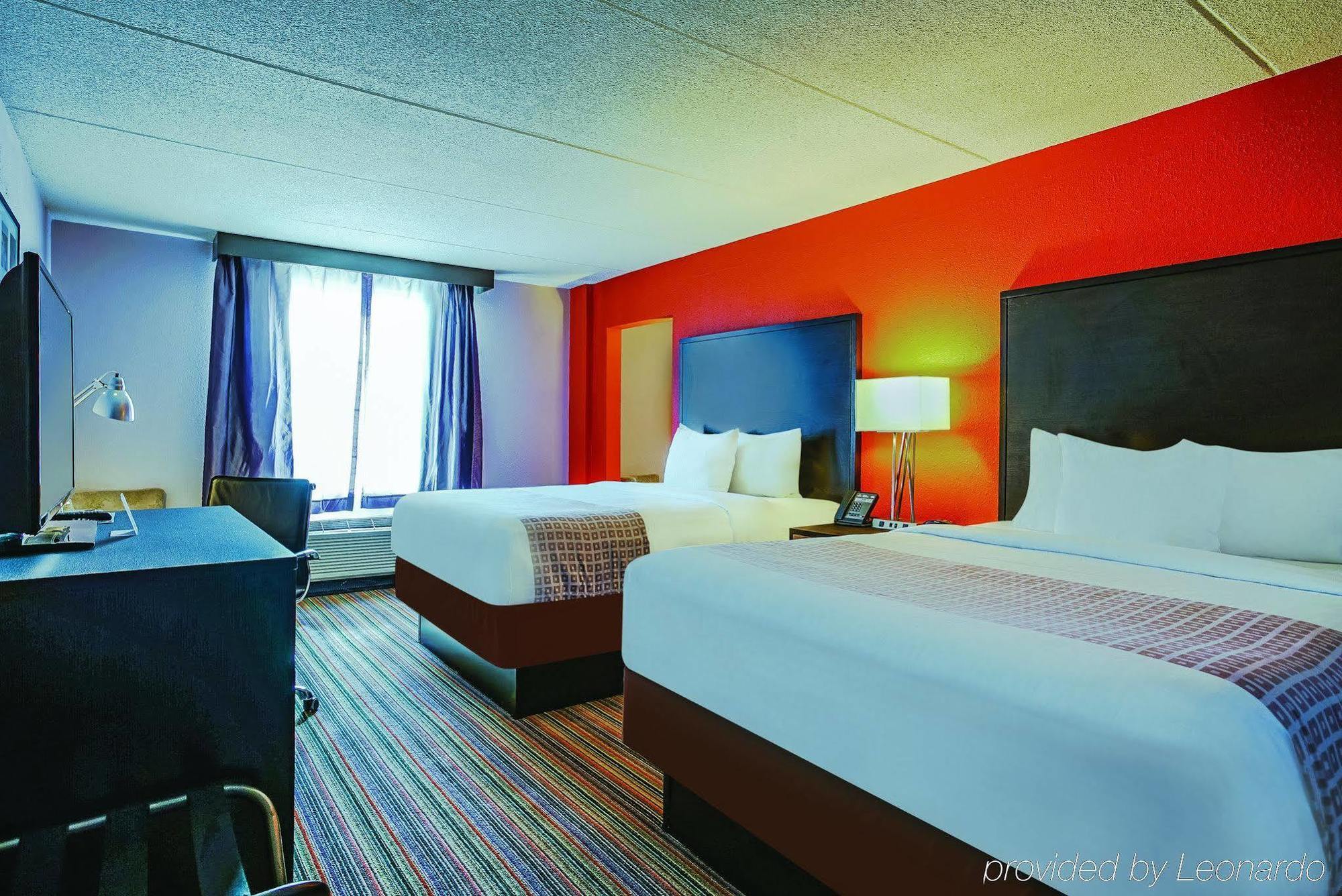 Holiday Inn & Suites Philadelphia-Runnemede/Exit 3-New Jersey Turnpike Exteriör bild