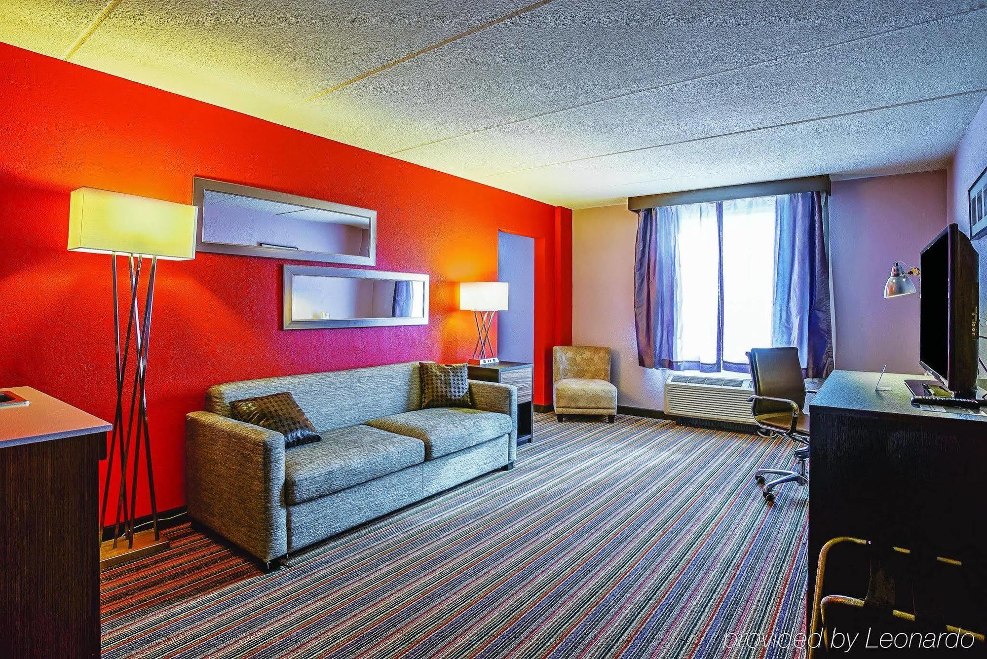 Holiday Inn & Suites Philadelphia-Runnemede/Exit 3-New Jersey Turnpike Exteriör bild