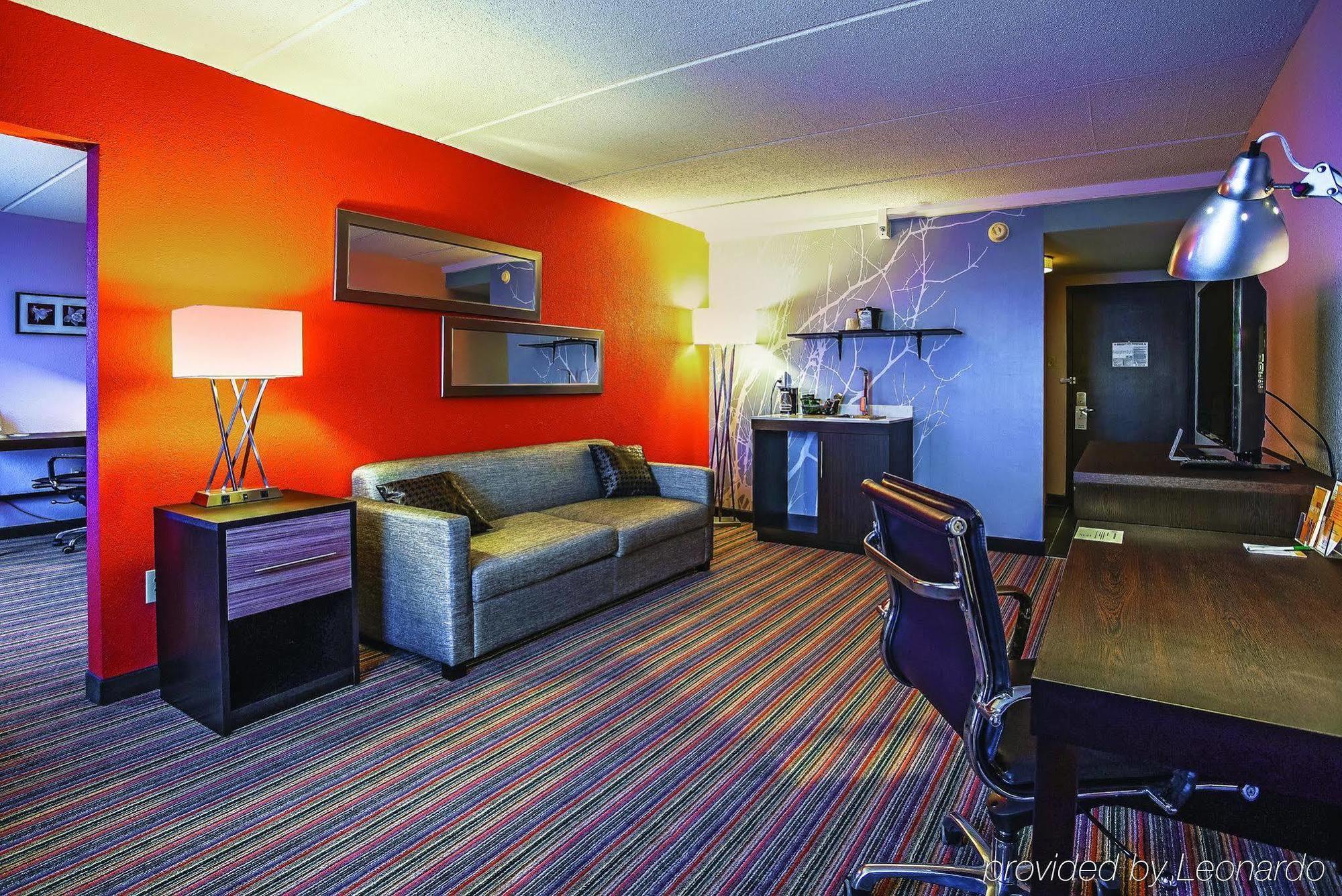 Holiday Inn & Suites Philadelphia-Runnemede/Exit 3-New Jersey Turnpike Exteriör bild